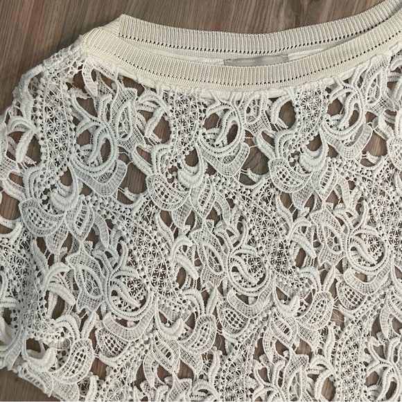 Like New gorgeous Zara crochet top - Picture 2 of 3